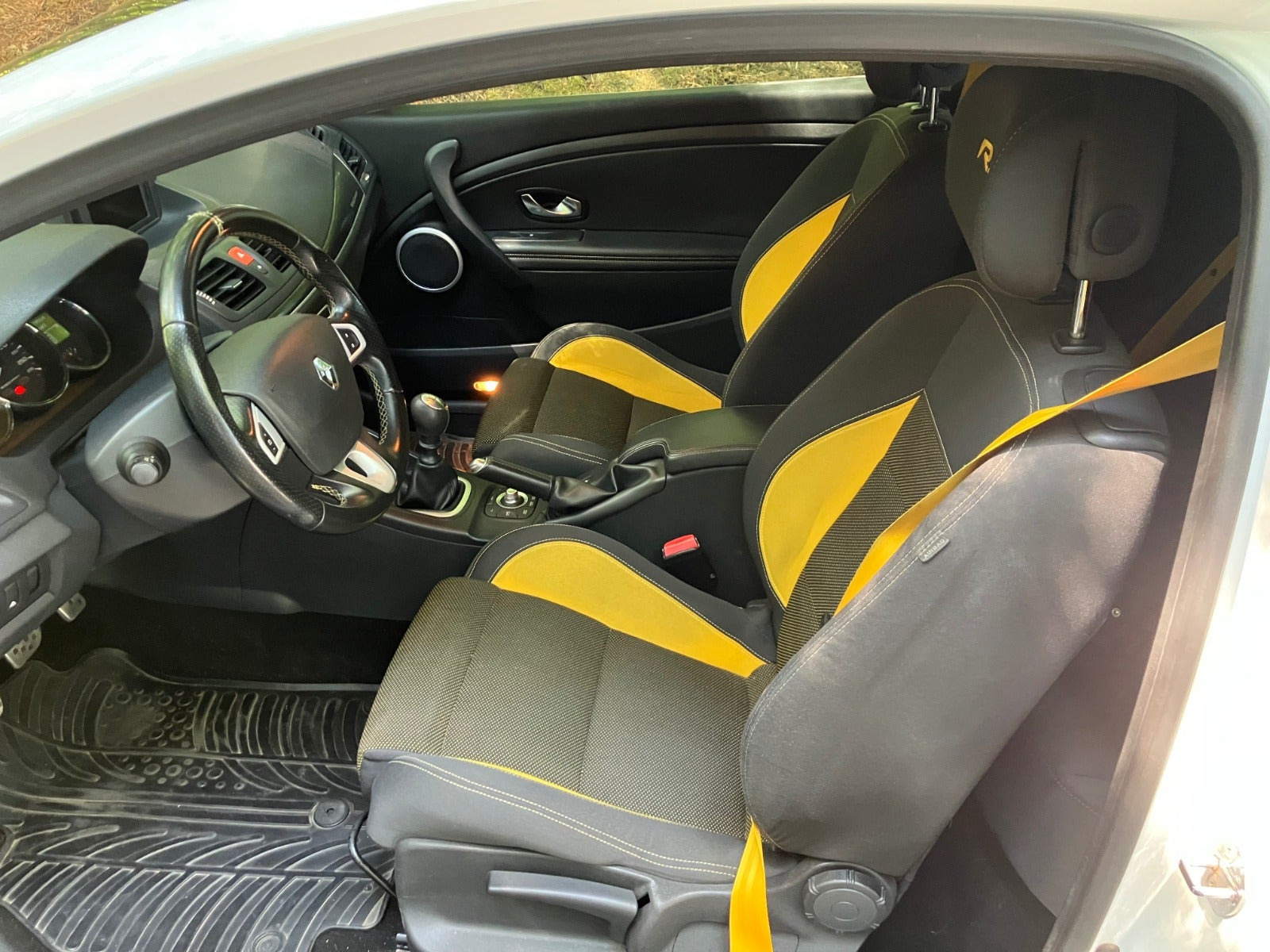 Hvid Renault Megane III fra 2011
