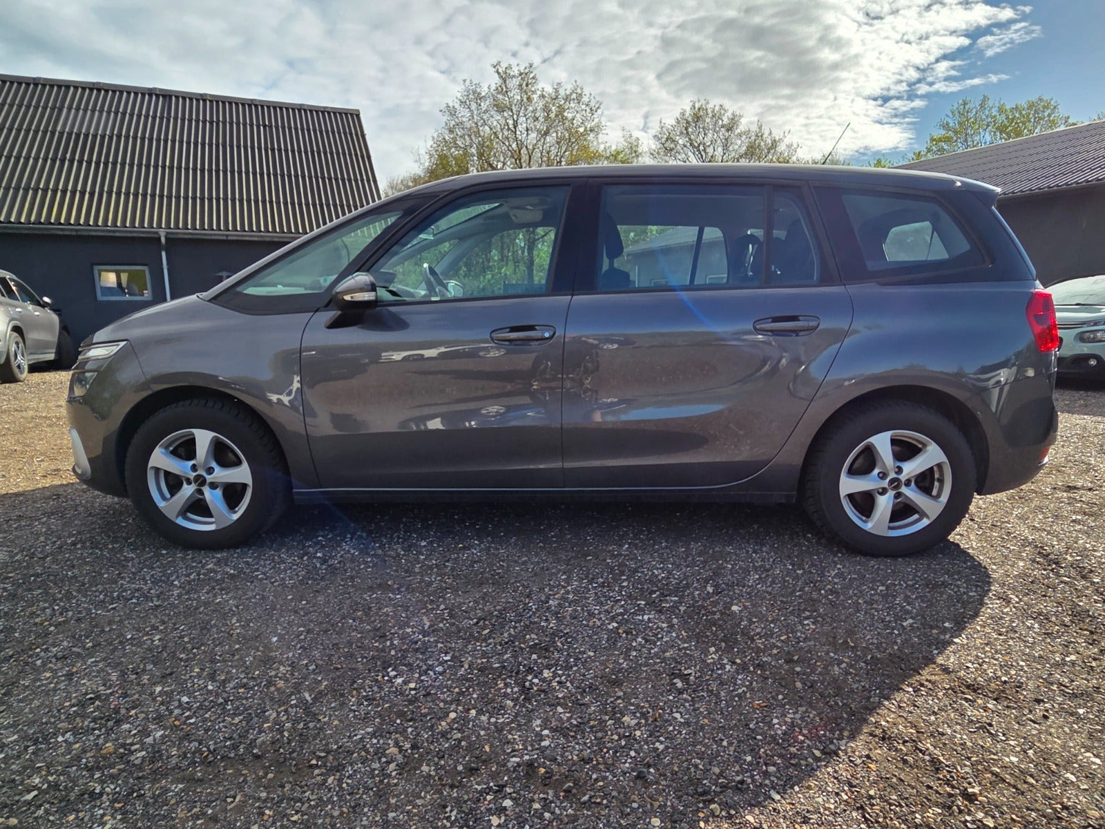 Grå Citroën Grand C4 Picasso fra 2018