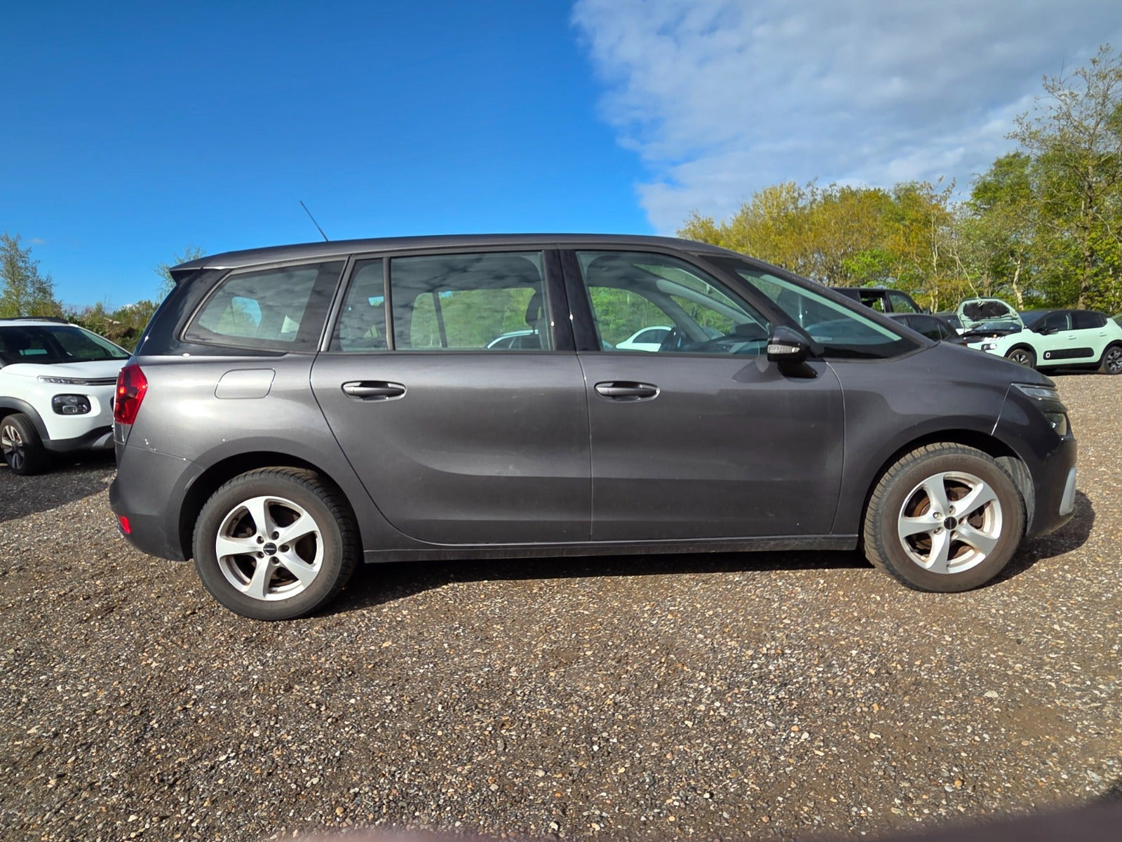 Grå Citroën Grand C4 Picasso fra 2018