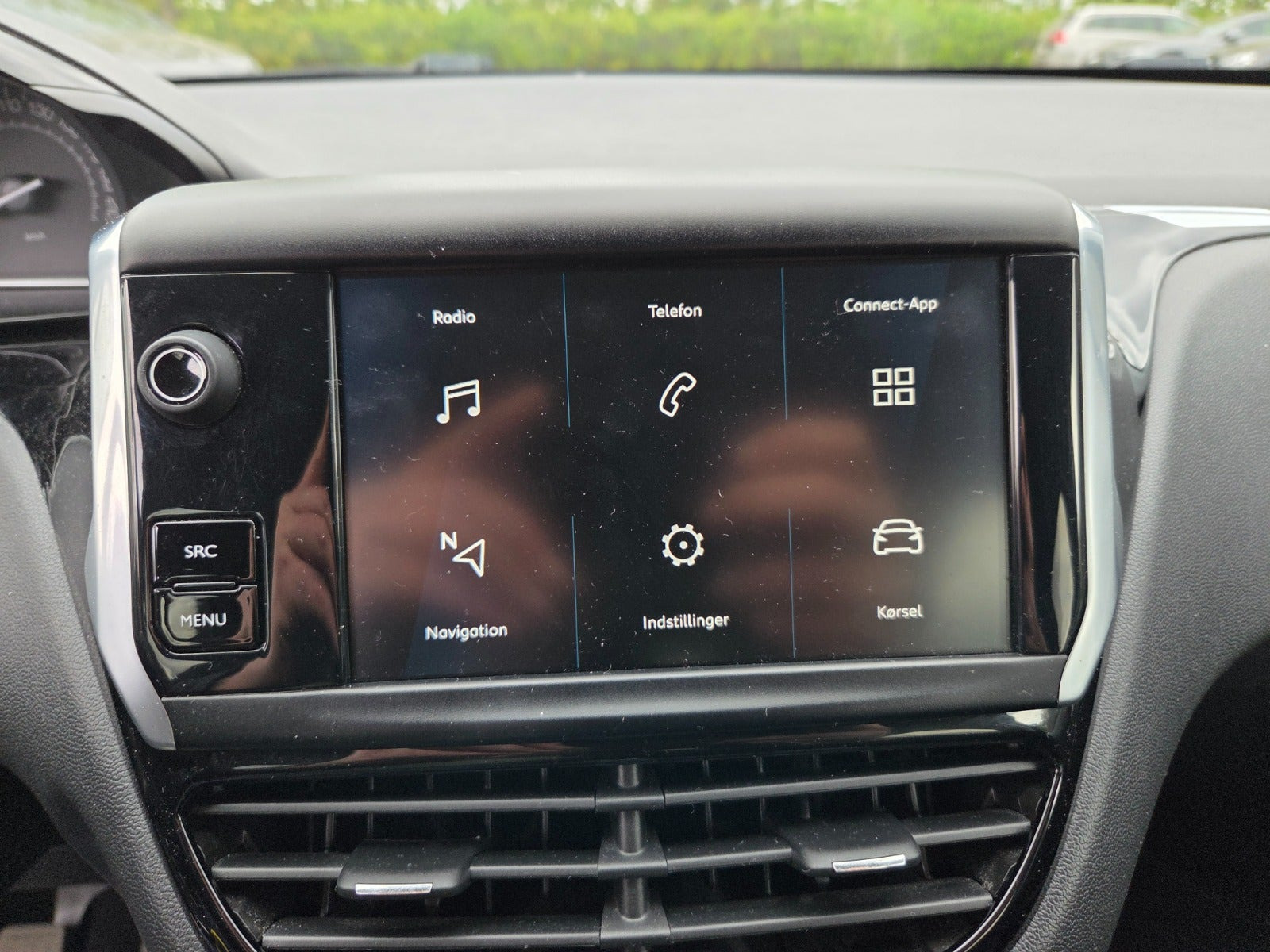 Blå Peugeot 208 fra 2019