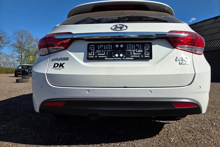 Hvid Hyundai i40 fra 2012