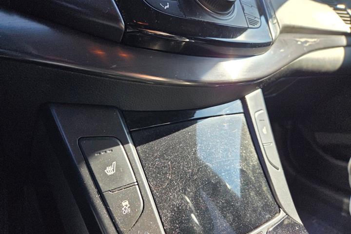 Hvid Hyundai i40 fra 2012