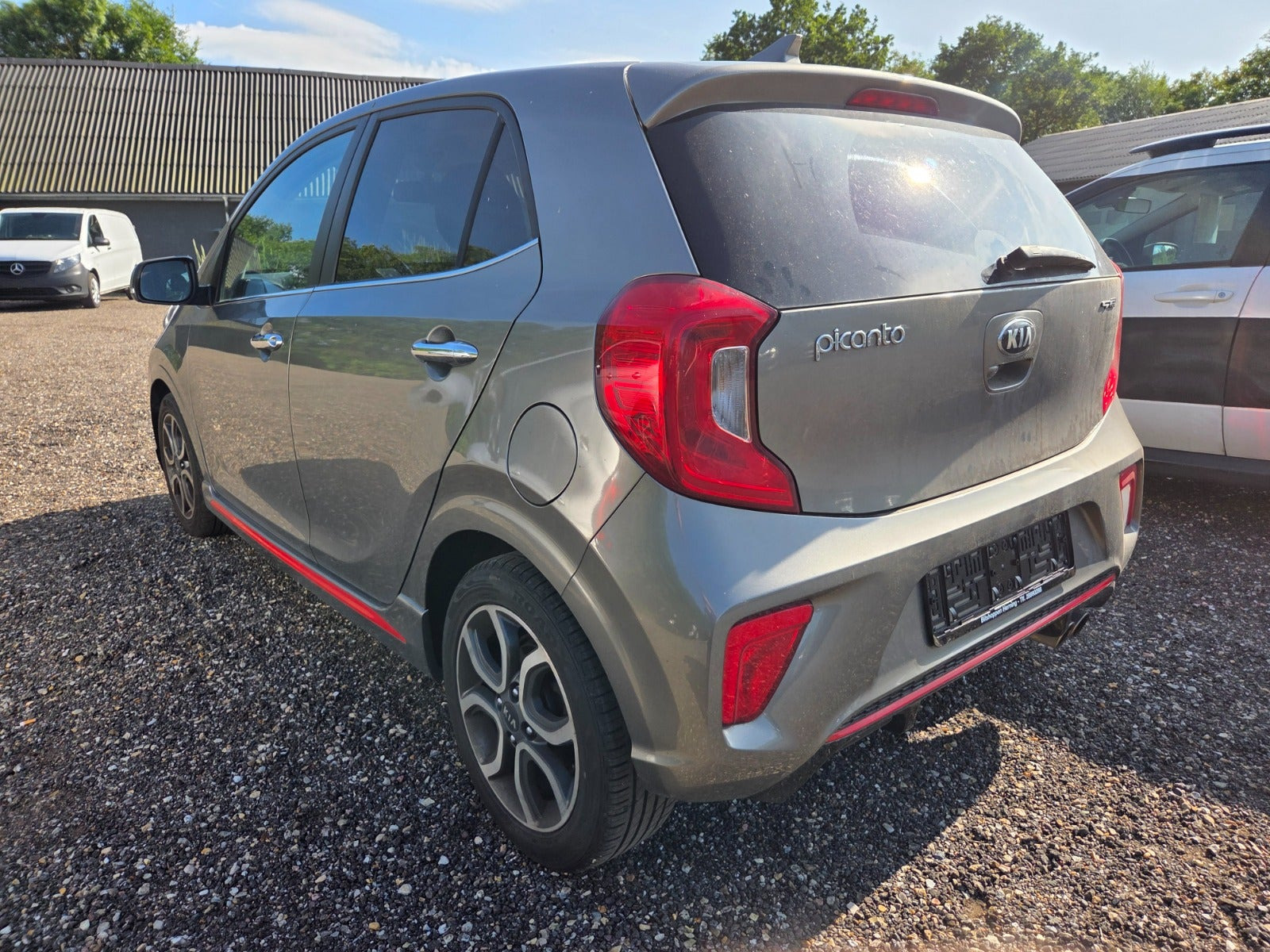 Grå Kia Picanto fra 2019