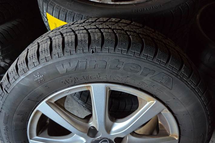 Grå Kia Picanto fra 2019