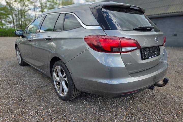 undefined Opel Astra fra 2018