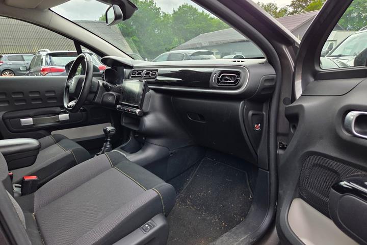 Grå Citroën C3 fra 2019