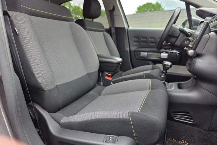 Grå Citroën C3 fra 2019