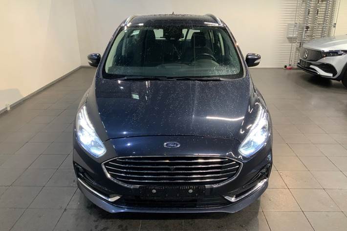 Blå Ford S-MAX fra 2021