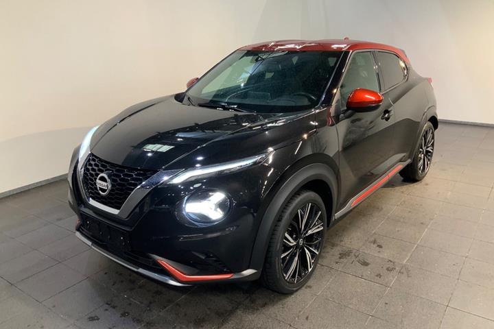 Sort Nissan Juke fra 2020 set udefra