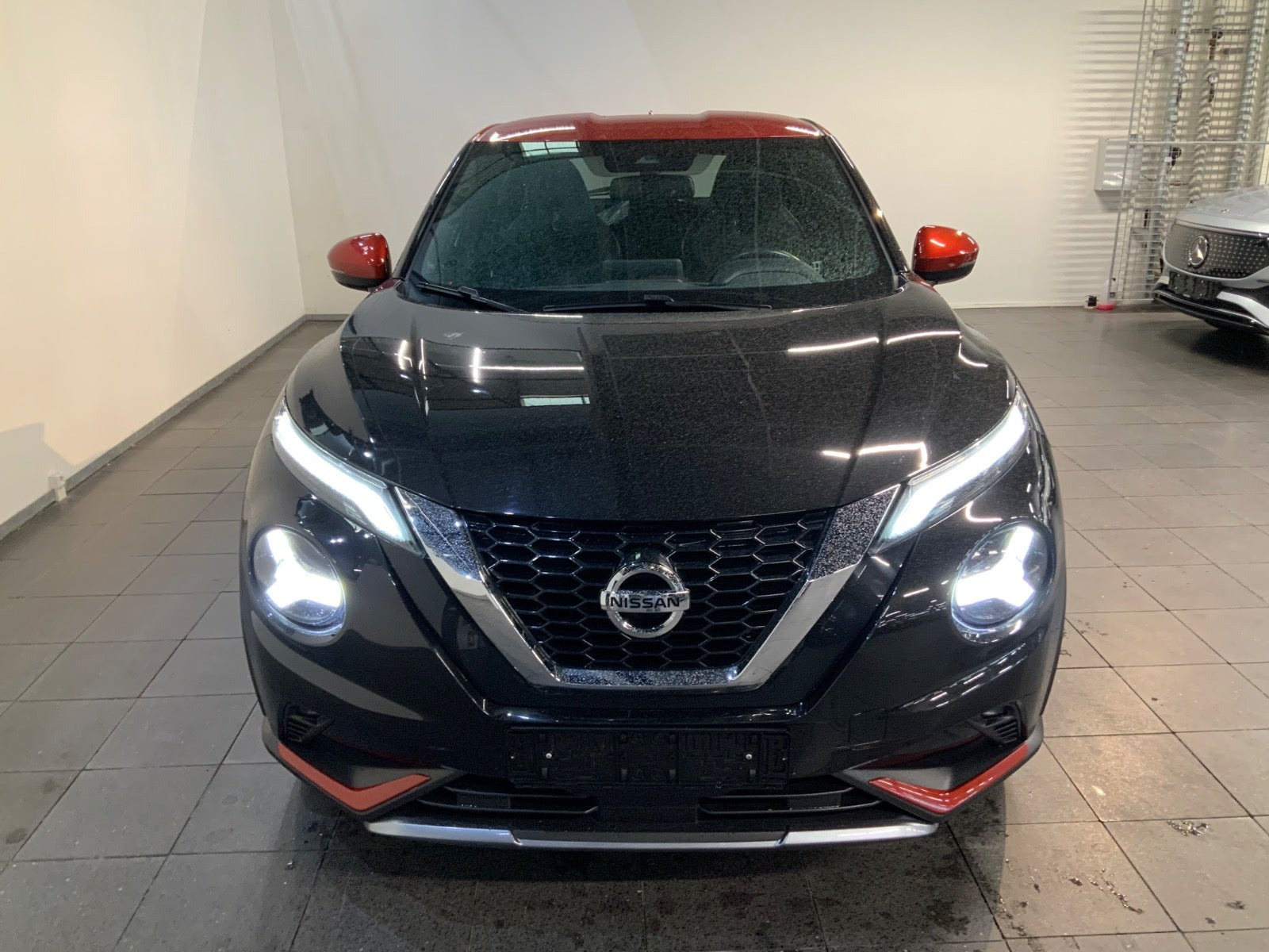 Sort Nissan Juke fra 2020