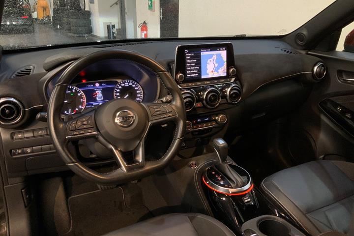 Sort Nissan Juke fra 2020