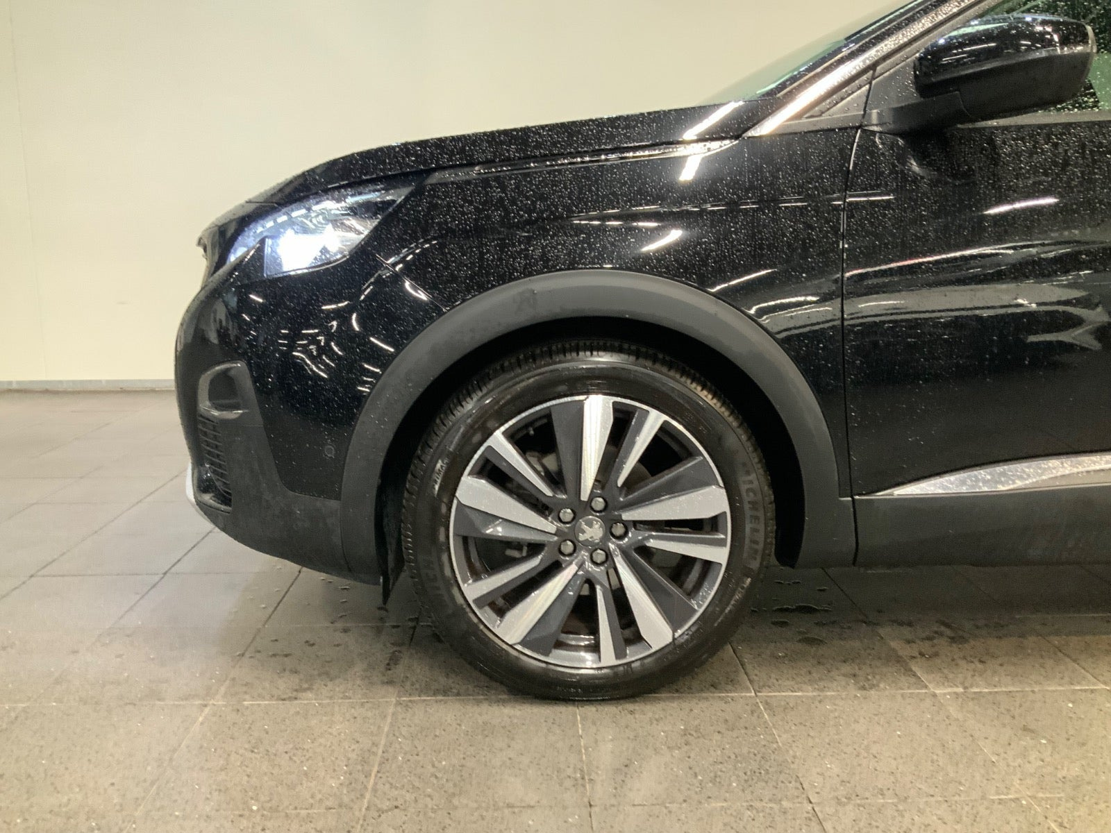 Sort Peugeot 3008 fra 2018