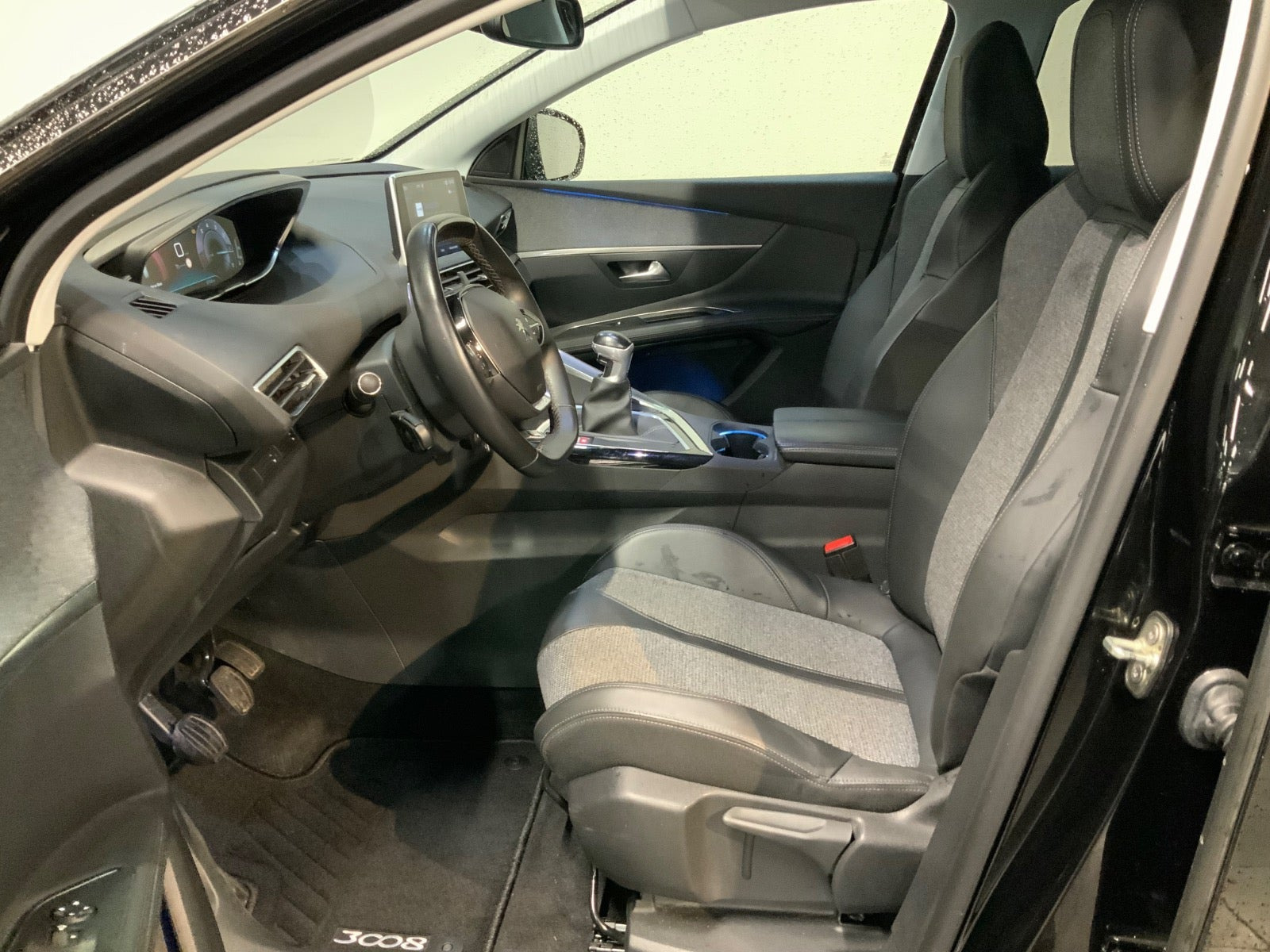 Sort Peugeot 3008 fra 2018