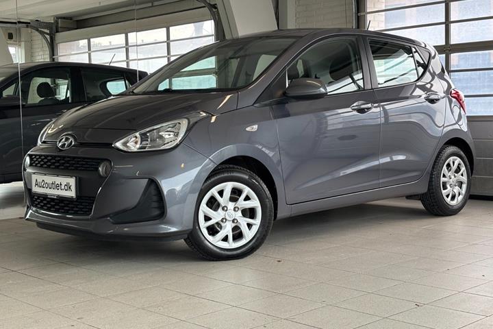 Grå Hyundai i10 fra 2020