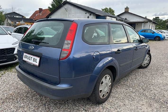Blå Ford Focus fra 2006