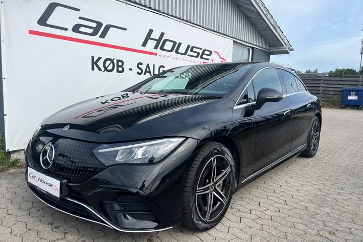 Sort Mercedes EQE300 fra 2024