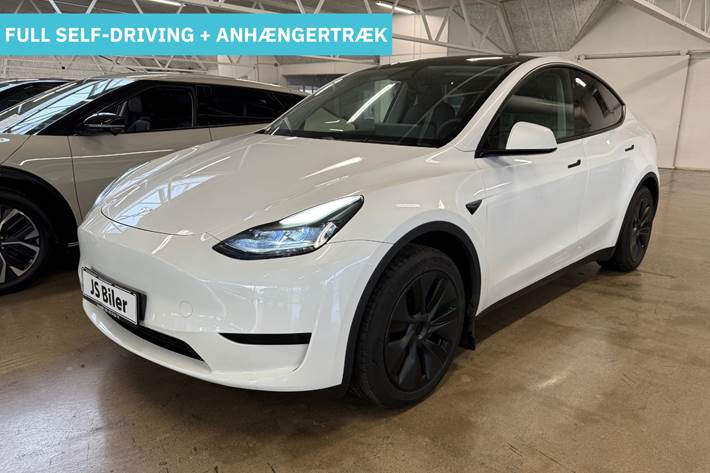 Hvid Tesla Model Y fra 2024