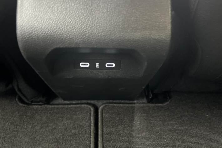 Rød Renault Scenic E-Tech fra 2024