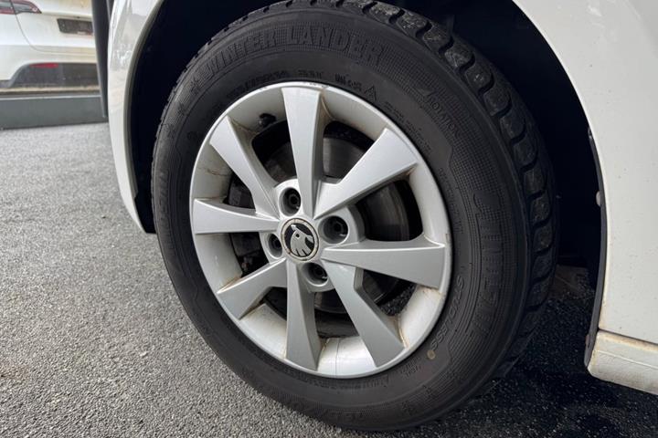 Hvid Skoda Citigo fra 2019