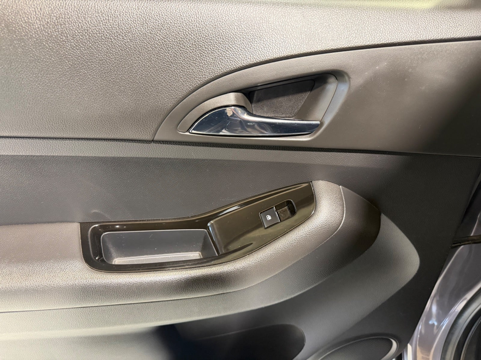 Grå Chevrolet Orlando fra 2012