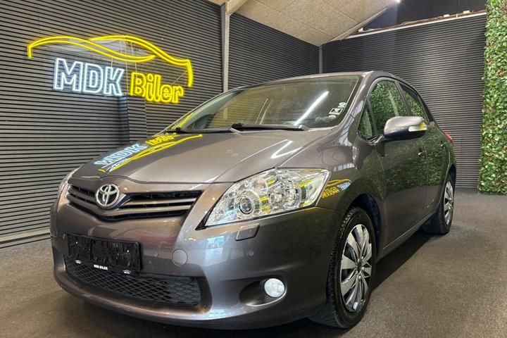 undefined Toyota Auris fra 2010