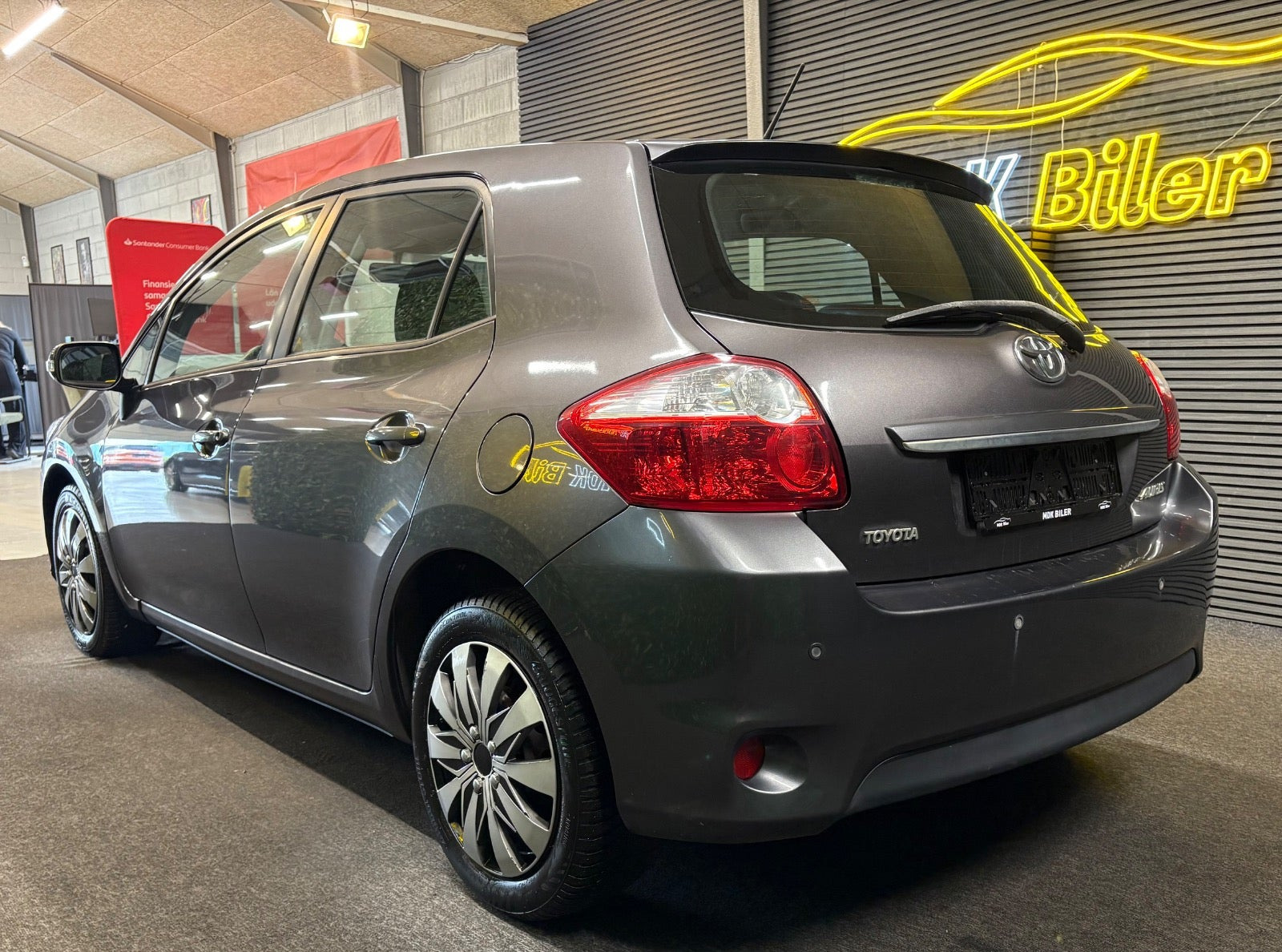 undefined Toyota Auris fra 2010
