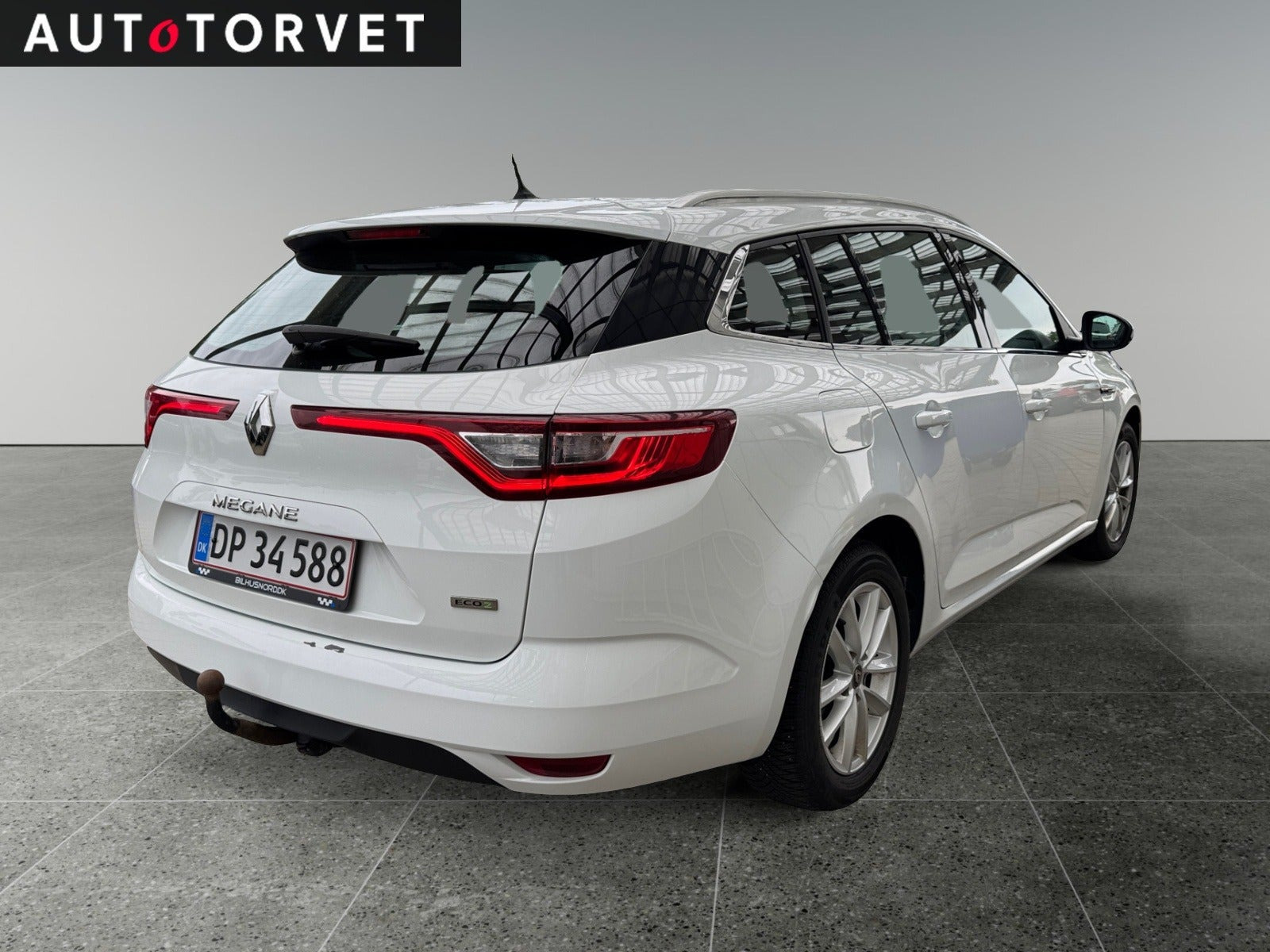 Hvid Renault Megane IV fra 2018