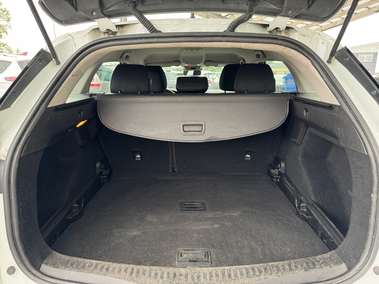 Hvid Renault Megane IV fra 2018