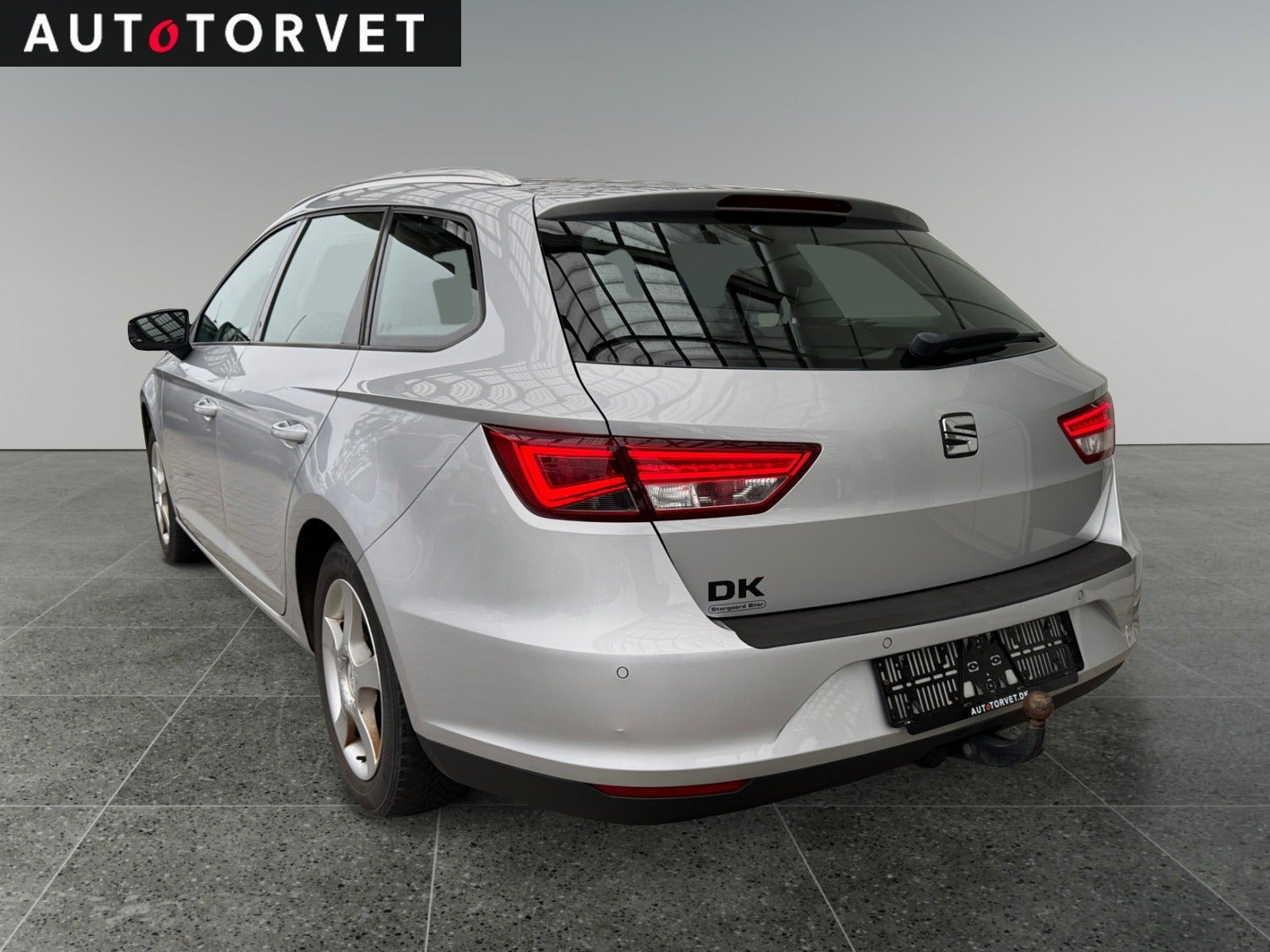 Sølv Seat Leon fra 2015
