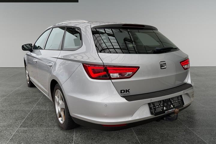 Sølv Seat Leon fra 2015