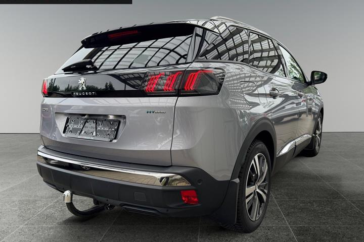 Grå Peugeot 3008 fra 2021