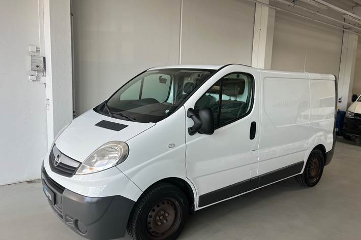 Hvid Opel Vivaro fra 2014