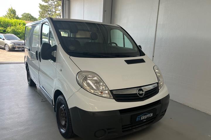 Hvid Opel Vivaro fra 2014