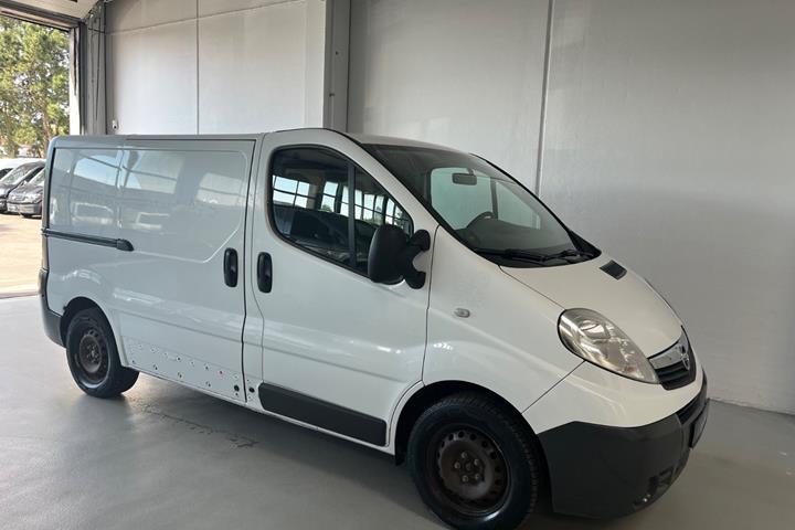 Hvid Opel Vivaro fra 2014