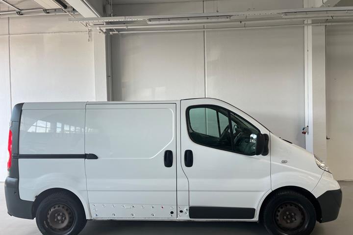 Hvid Opel Vivaro fra 2014