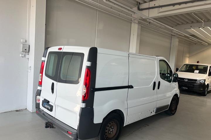 Hvid Opel Vivaro fra 2014