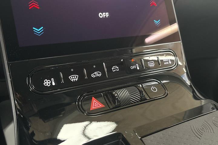 Grå Citroën ë-C5 Aircross fra 2026