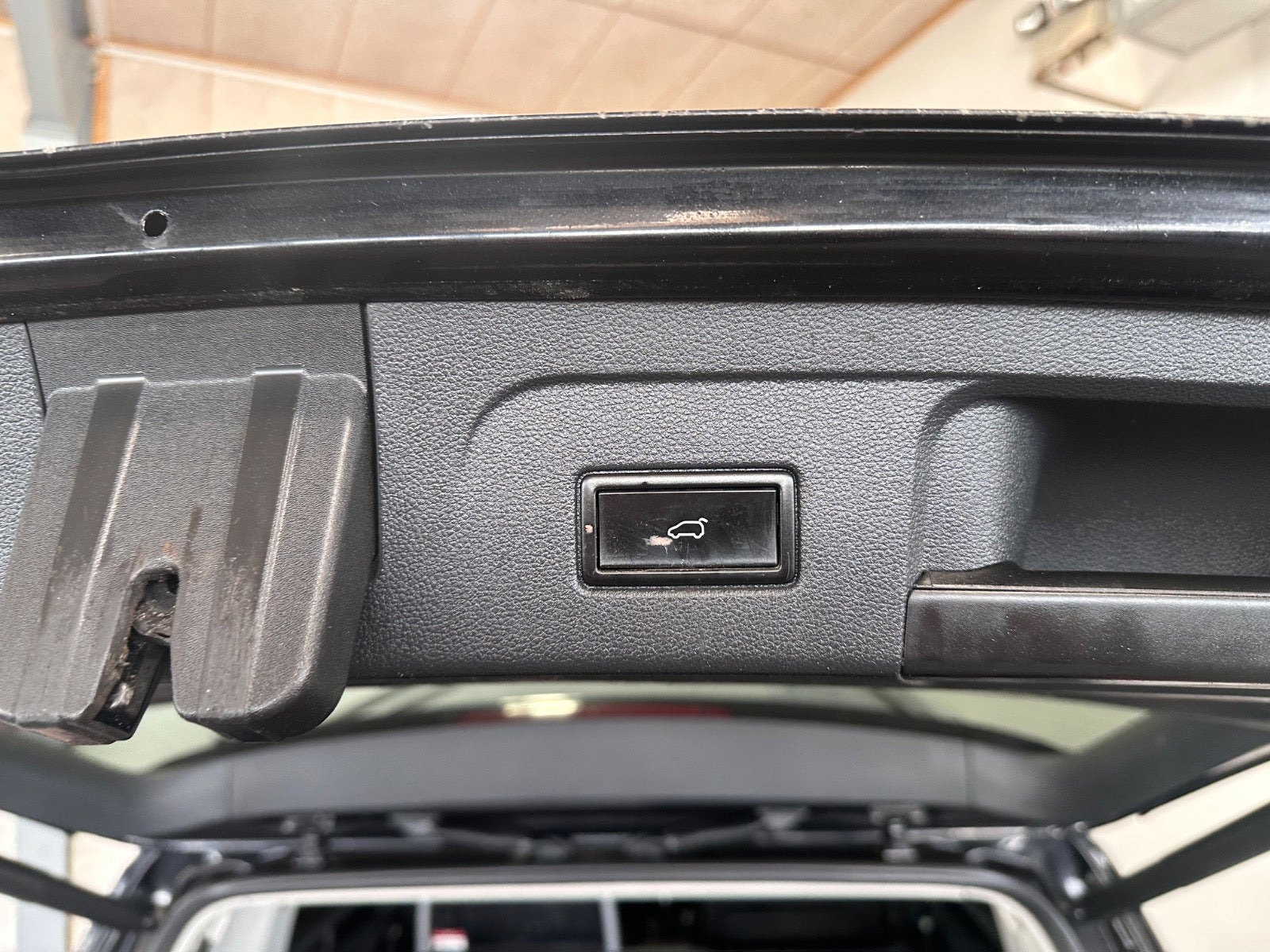 Sort VW Touran fra 2020