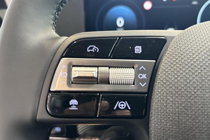 Grå Hyundai Ioniq 5 fra 2026