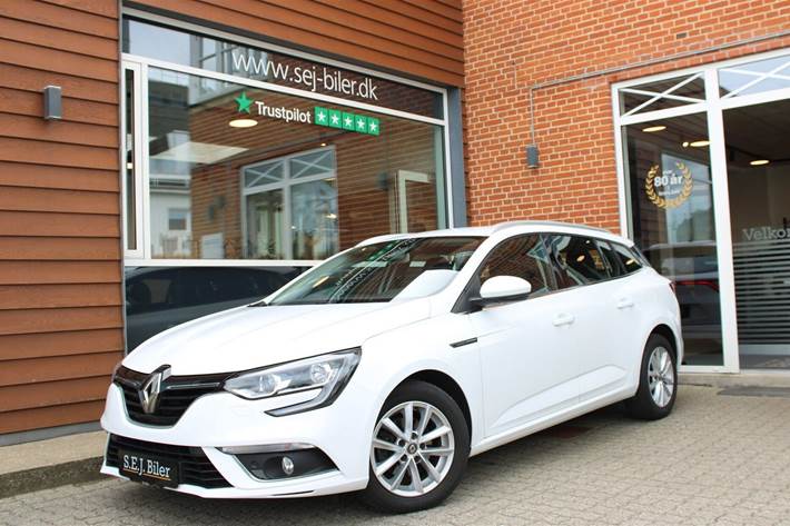 Hvid Renault Megane IV fra 2019