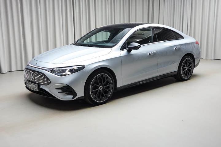 Sølv Mercedes CLA250+ fra 2026
