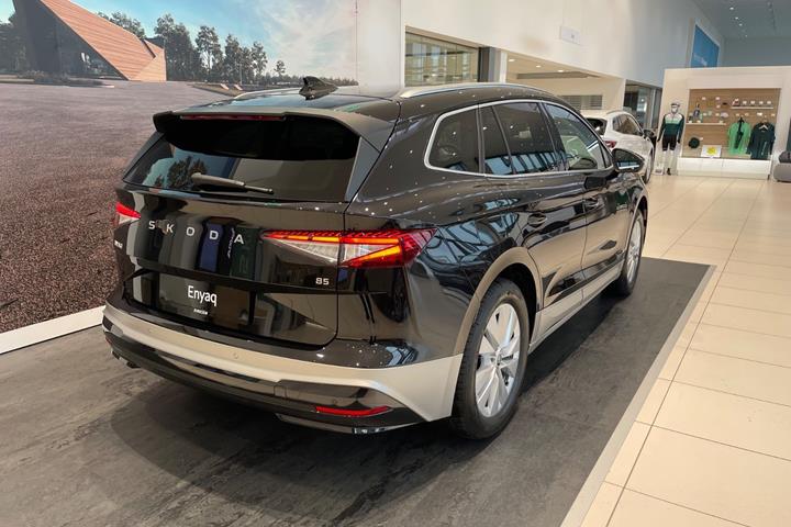 Sort Skoda Enyaq fra 2027