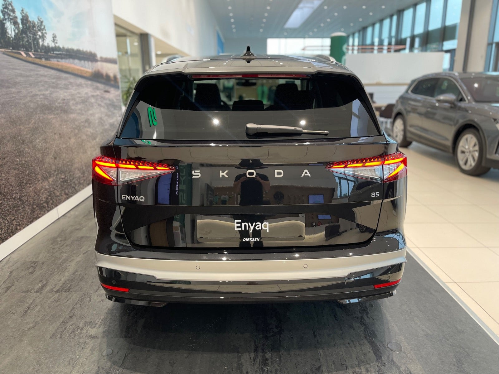 Sort Skoda Enyaq fra 2027