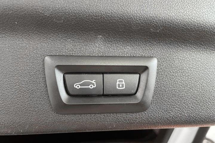 Hvid BMW iX1 fra 2024