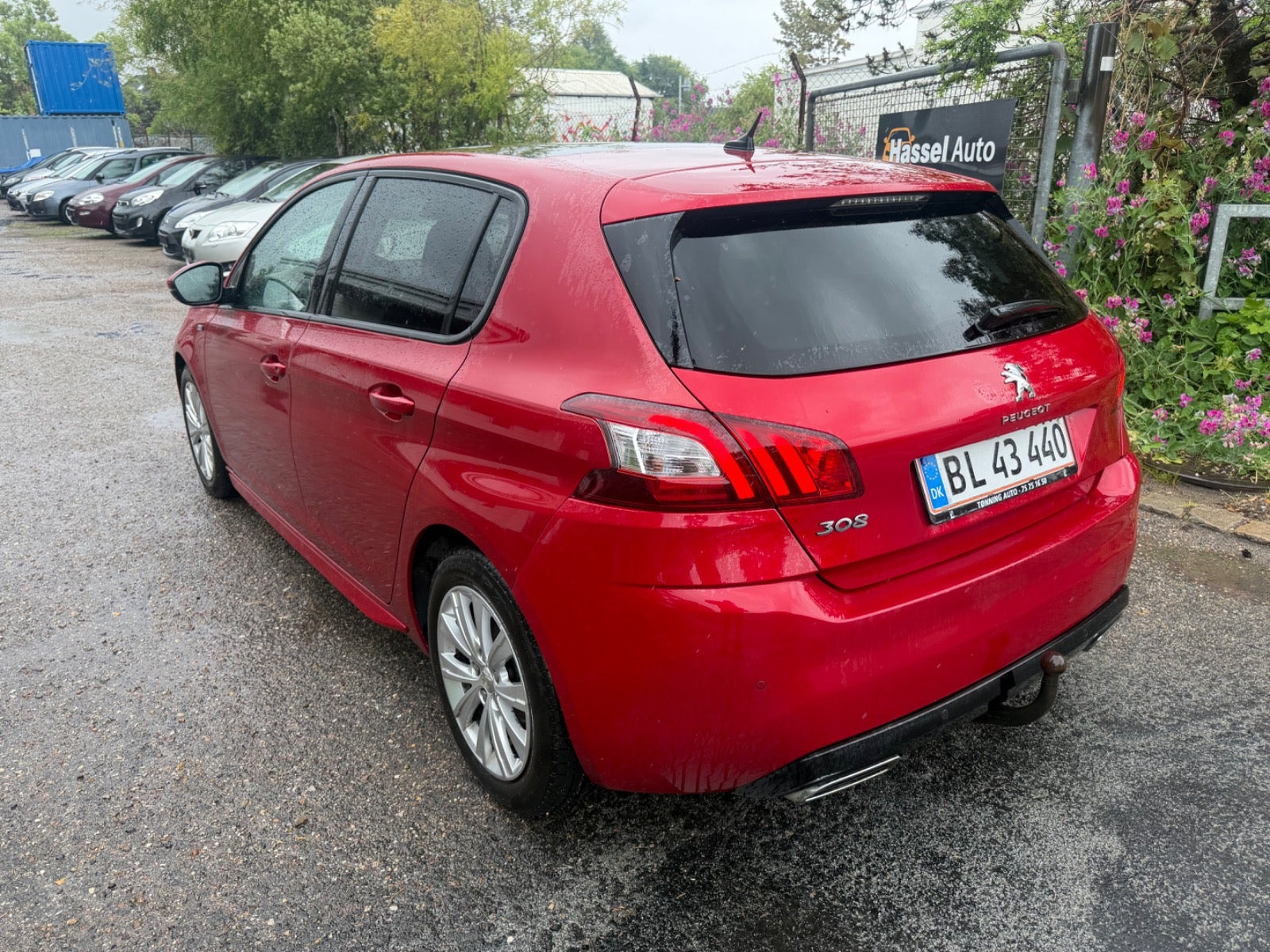 Grøn Peugeot 308 fra 2017