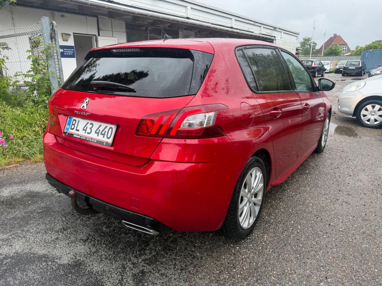 Grøn Peugeot 308 fra 2017