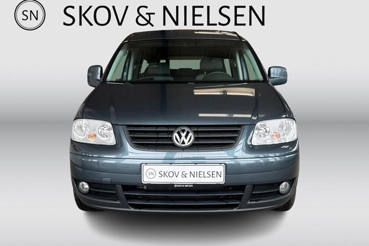 Grå VW Caddy Maxi fra 2010