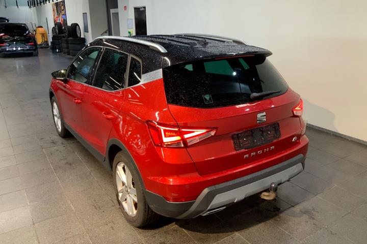 Rød Seat Arona fra 2019