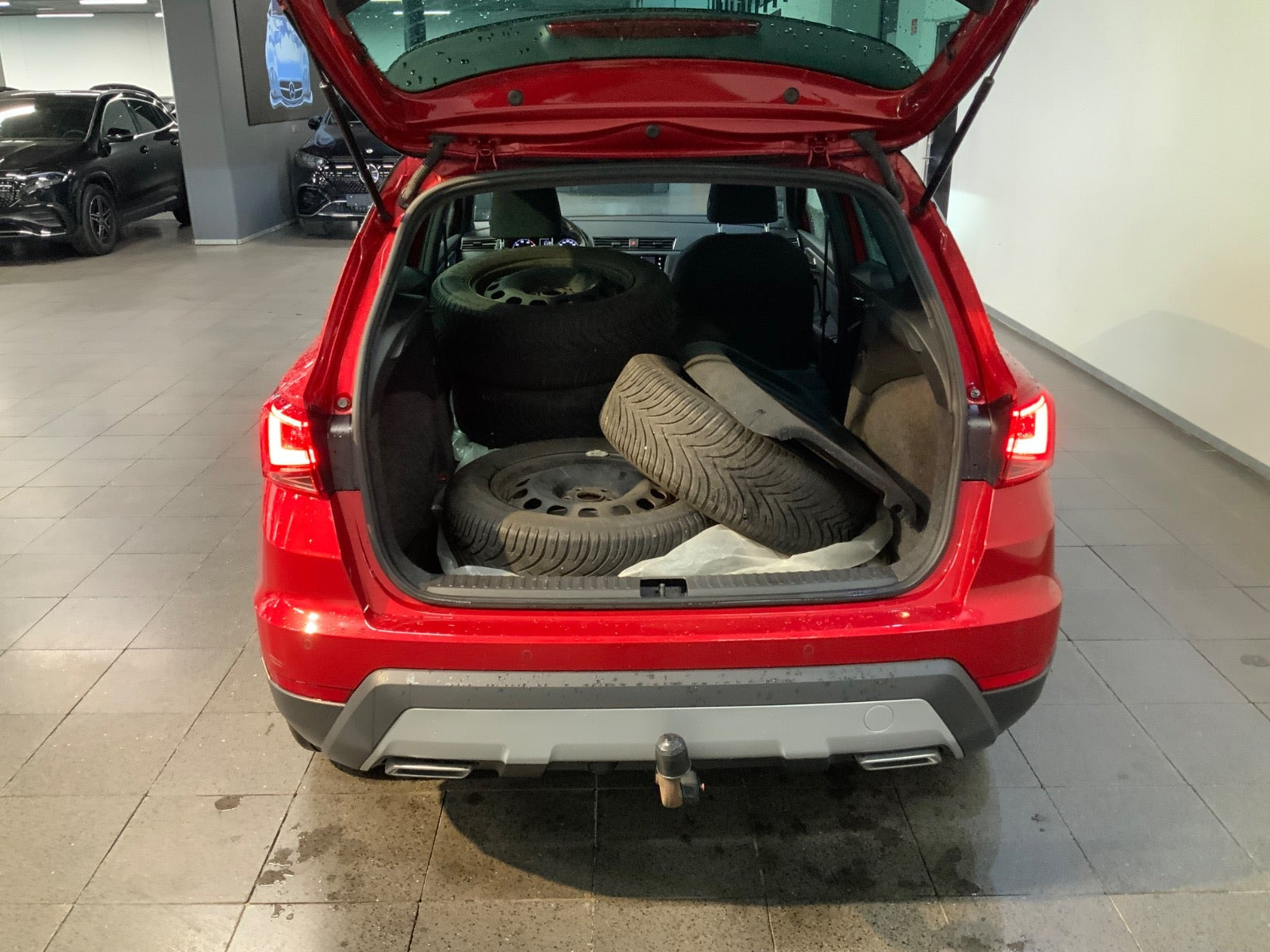 Rød Seat Arona fra 2019