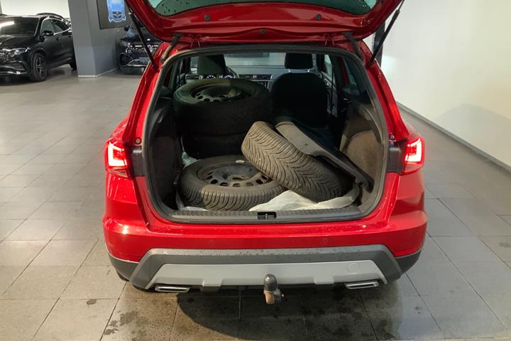 Rød Seat Arona fra 2019